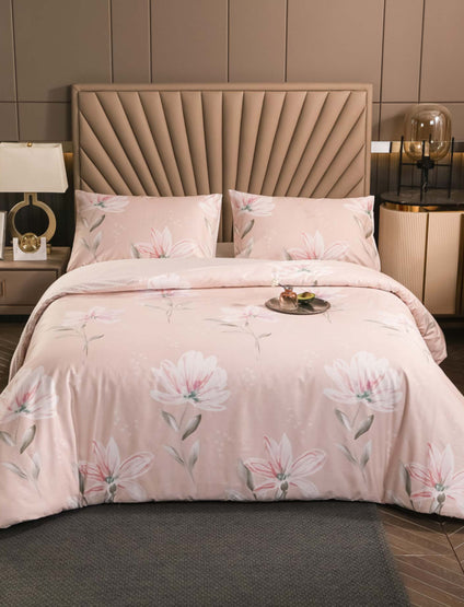 Aulaire 100s 3-piece Duvet Cover and Pillowcase Set. Deluxe Printed Cotton. Rose pink fabric with pink flowers.