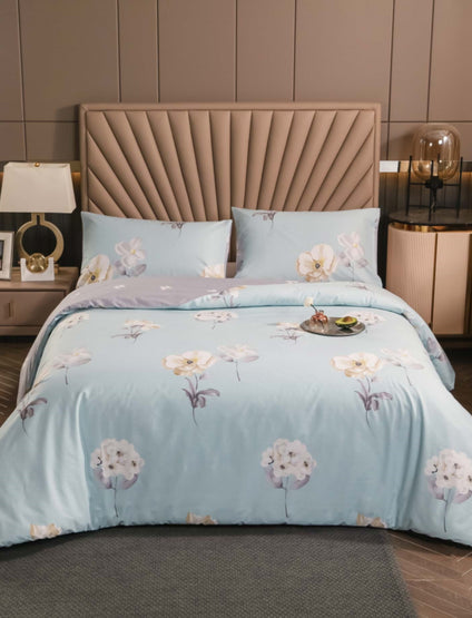 Aulaire 100s 3-piece Duvet Cover and Pillowcase Set. Deluxe Printed Cotton. Pale blue fabric with white flowers.
